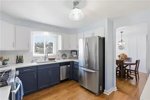 4353 E Barlind Dr, Pittsburgh, PA 15227 - Photo 9