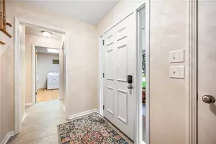 238 Meadowbrook Dr, New Wilmington Boro, PA 16142 - Photo 3