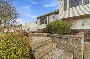 1696 Connor Rd, South Park, PA 15129 - Photo 5