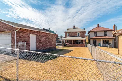 923 Vermont Ave, Glassport, PA 15045 - Photo 35