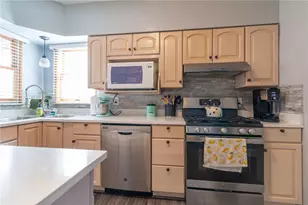 923 Vermont Ave, Glassport, PA 15045 - Photo 9