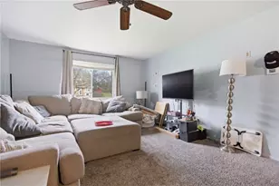 63 Bock Ln, Baden, PA 15005 - Photo 7