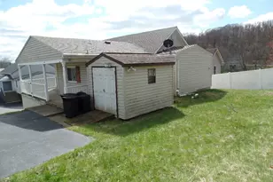 17 Antil, Mt Pleasant Twp, PA 15057 - Photo 21