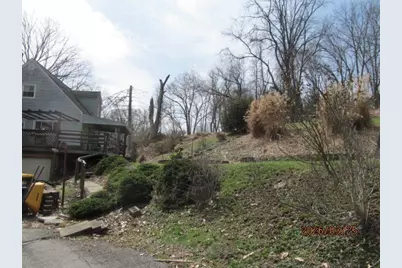 5924 Kings School Rd, Bethel Park, PA 15102 - Photo 9