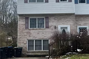 538 Pine Line Dr, Pittsburgh, PA 15237 - Photo 1