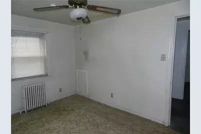 1933 Pennsylvania Ave, West Mifflin, PA 15122 - Photo 21