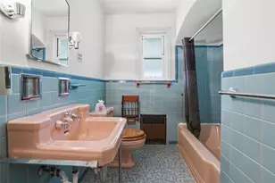 127 Amelia St, McKees Rocks, PA 15136 - Photo 17