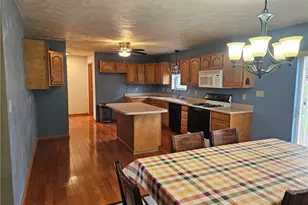 101 Sunrise Cove Ln, Center Township, PA 16001 - Photo 7