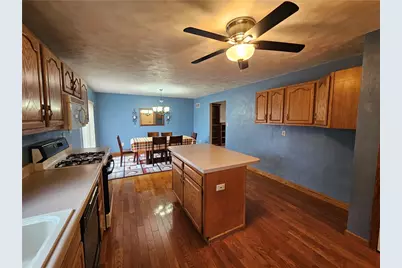 101 Sunrise Cove Ln, Center Township, PA 16001 - Photo 9