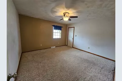 101 Sunrise Cove Ln, Center Township, PA 16001 - Photo 17