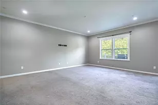 512 Isabella Ct, Moon/Crescent Twp, PA 15108 - Photo 11