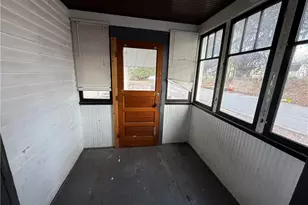 1613 Hanna St, New Castle, PA 16102 - Photo 15