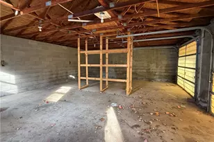 1613 Hanna St, New Castle, PA 16102 - Photo 17