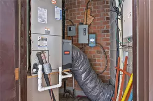 5600 Munhall Rd, Pittsburgh, PA 15217 - Photo 21