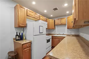 5211 Wilkins Ave, Pittsburgh, PA 15217 - Photo 9