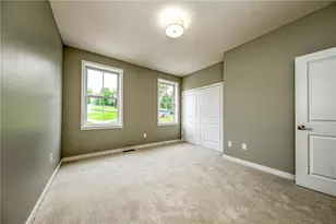 10073 Old Perry Hwy, Pittsburgh, PA 15090 - Photo 5