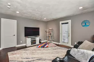 4721 Lolly Dr, Monroeville, PA 15146 - Photo 11