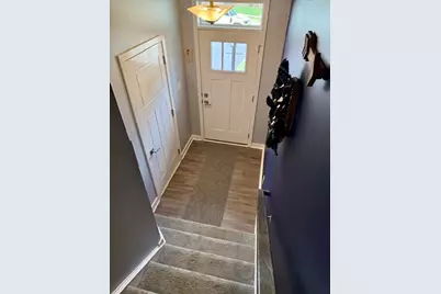 183 Moyer Hill Dr, Cranberry Township, PA 16066 - Photo 3