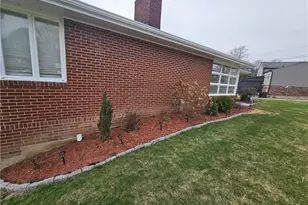 392 Center Grange Rd, Center Township, PA 15061 - Photo 5