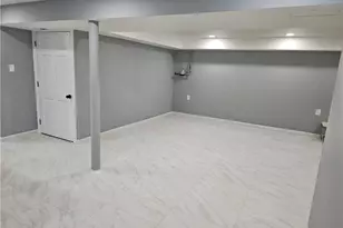 392 Center Grange Rd, Center Township, PA 15061 - Photo 23