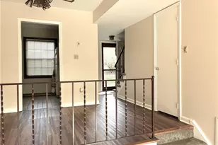 680 Carriage Cir, Pittsburgh, PA 15205 - Photo 11