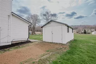 4992 Richmond Rd, Montgomery-Grant, PA 15771 - Photo 9