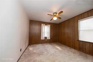 420 Violet Dr, Lower Burrell, PA 15068 - Photo 9