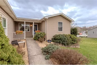 112 Colonial Ln, North Union Township, PA 15401 - Photo 3