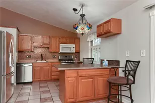 547 Cresthaven Dr, Pittsburgh, PA 15239 - Photo 7