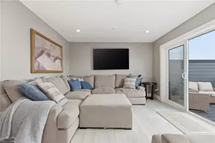 240 E Jefferson St, Pittsburgh, PA 15212 - Photo 39