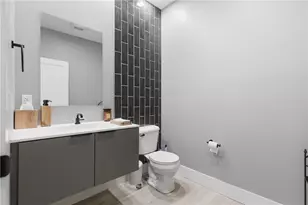 240 E Jefferson St, Pittsburgh, PA 15212 - Photo 25