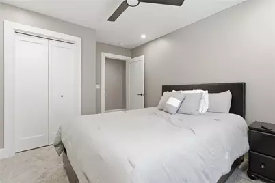 240 E Jefferson St, Pittsburgh, PA 15212 - Photo 33