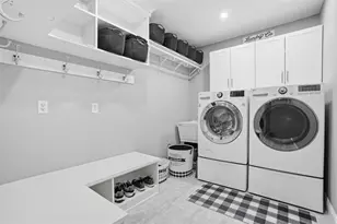 2339 Mcdevitt Rd, Pittsburgh, PA 15143 - Photo 23