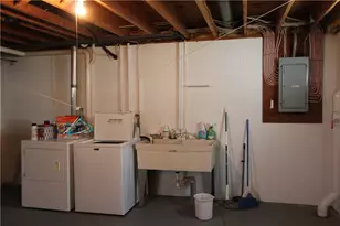 415 Mercury St, Derry Township, PA 15650 - Photo 21