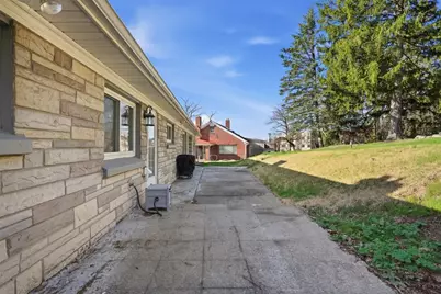 1600 Mount Royal Blvd, Pittsburgh, PA 15116 - Photo 37