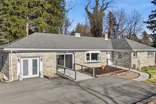 1600 Mt Royal Blvd, Pittsburgh, PA 15116 - Photo 3