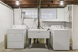 2721 Pyramid Ave, Pittsburgh, PA 15227 - Photo 23