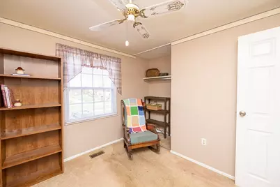 185 Princeton Dr, Center Township, PA 15001 - Photo 29