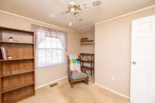 185 Princeton Dr, Center Township, PA 15001 - Photo 29