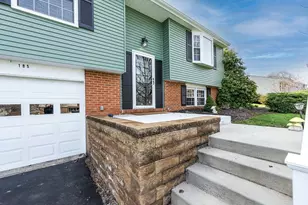 185 Princeton Dr, Center Township, PA 15001 - Photo 3