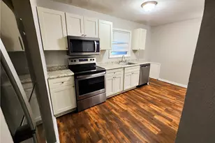 422 Mill St, Coraopolis, PA 15108 - Photo 3