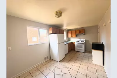 430 Brierly Ln, West Mifflin, PA 15122 - Photo 3