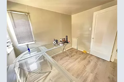 6800 Grand Ave #9, Neville Twp, PA 15225 - Photo 5