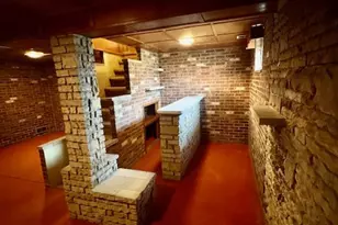 201 Hillvue Dr, Twp of But SE, PA 16001 - Photo 11