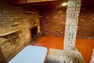 201 Hillvue Dr, Twp of But SE, PA 16001 - Photo 13