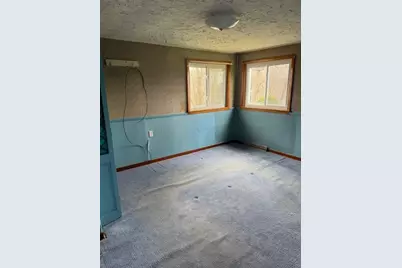 201 Hillvue Dr, Twp of But SE, PA 16001 - Photo 7