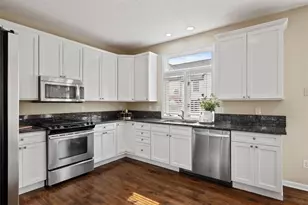 7 Waterside Pl, Washington's Landing, PA 15222 - Photo 11