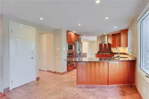 2558 Country Side Ln, Pittsburgh, PA 15090 - Photo 15