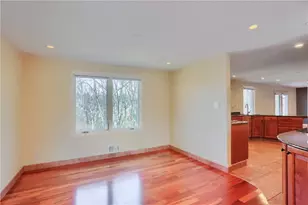 2558 Country Side Ln, Pittsburgh, PA 15090 - Photo 13