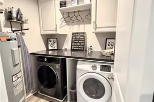 1017 Colonial Dr, Menallen Township, PA 15401 - Photo 29